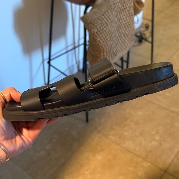 Black slide sandals - Picture 2 of 2